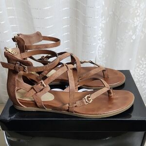 Brown Guess "Carlyn" Strappy Gladiator Thong Sandals Sz8